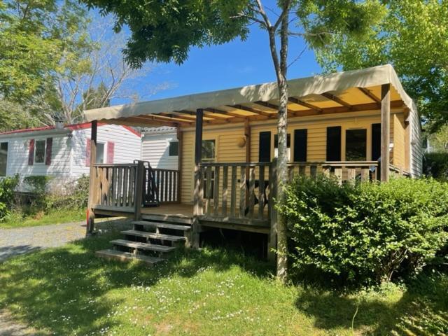 Camping Le Ruisseau Saint-André-de-Seignaux Buitenkant foto