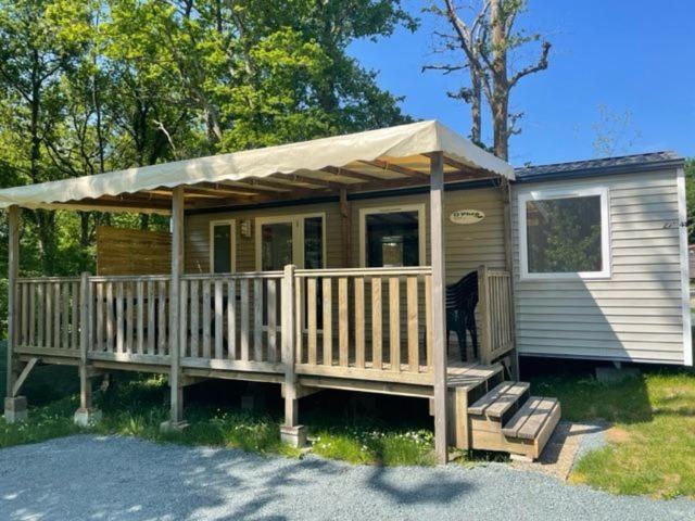 Camping Le Ruisseau Saint-André-de-Seignaux Buitenkant foto