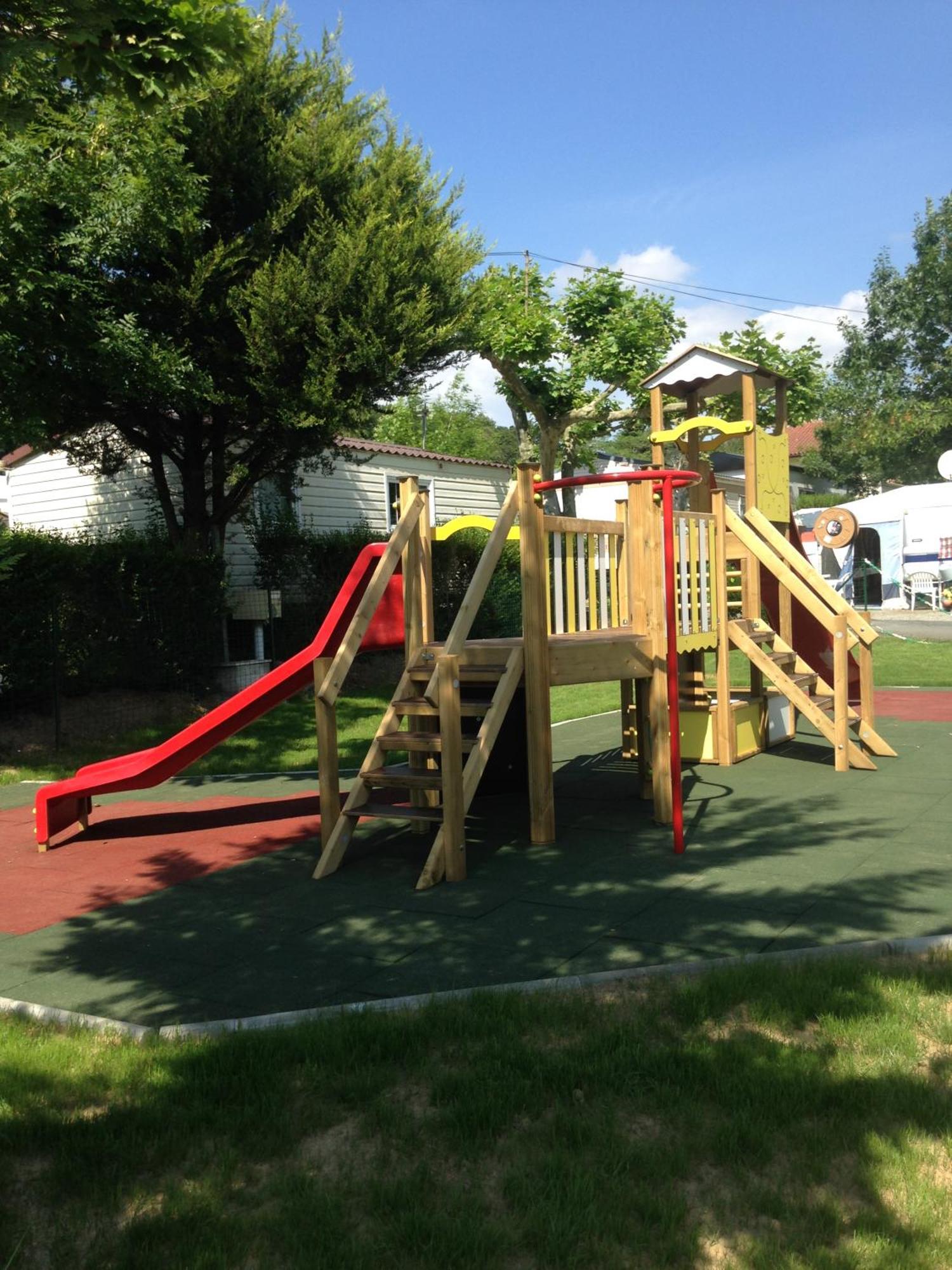 Camping Le Ruisseau Saint-André-de-Seignaux Buitenkant foto